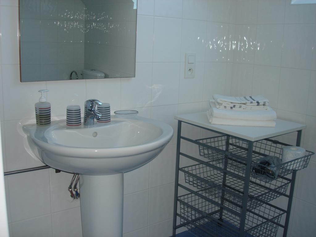 Deluxe Double Room Shower
