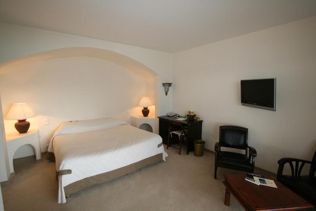 Double or twin deluxe Room sea view