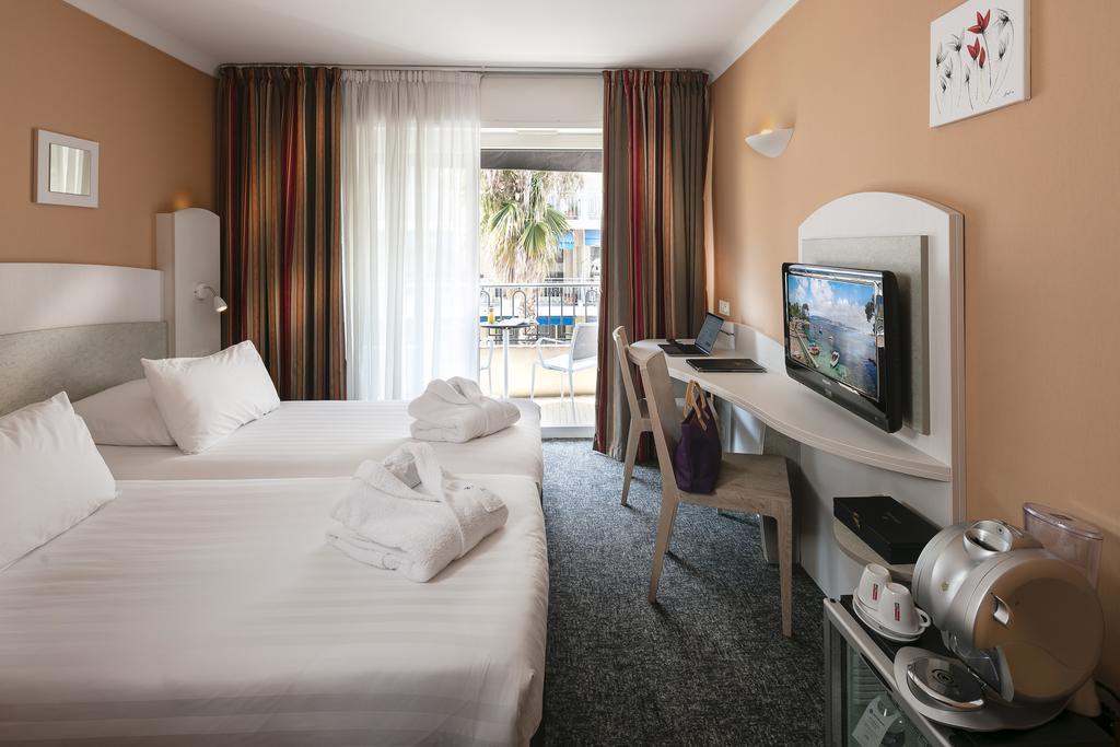 Superior Twin Room Balcony