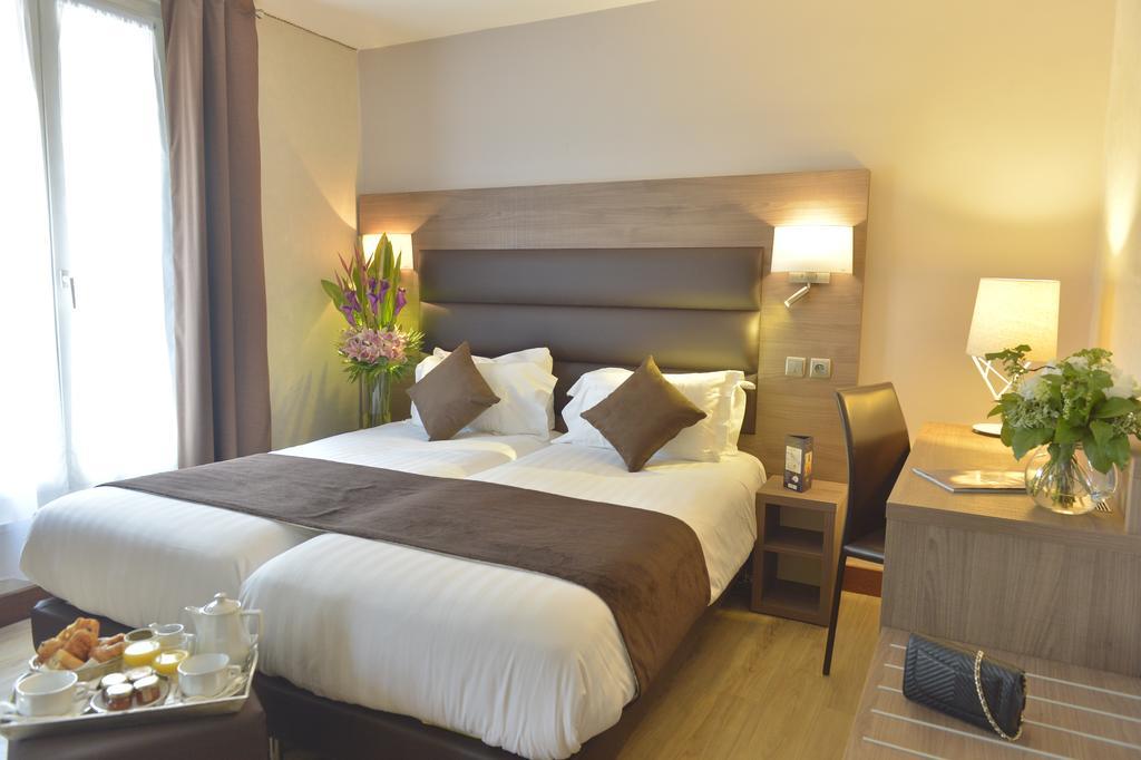 Double Room or Twin Room
