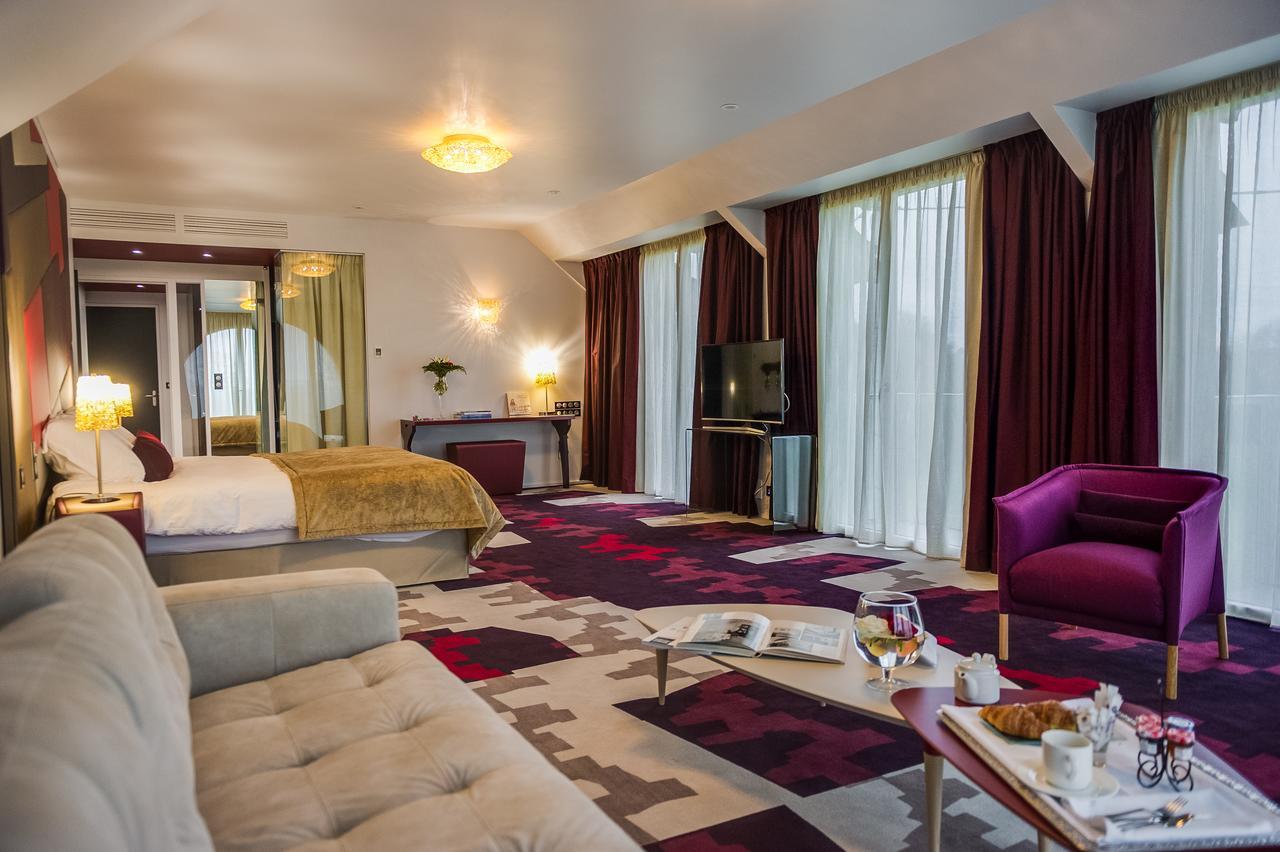Queen Suite