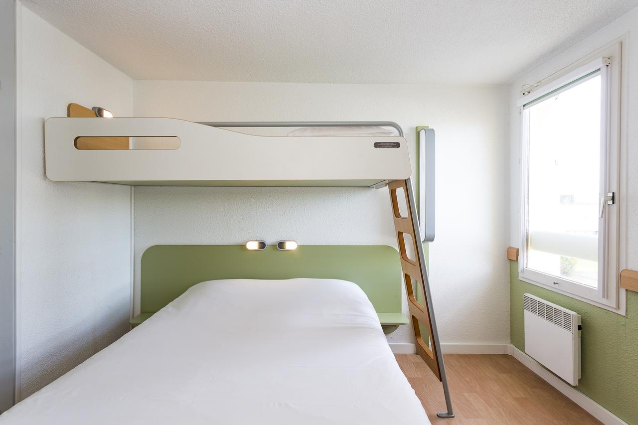 Triple Room One Double Bed One Bunk Bed