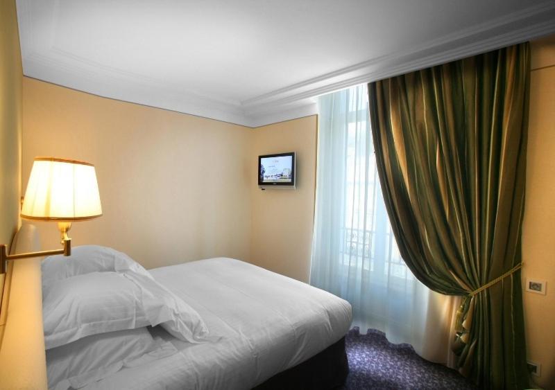 Family Junior Suite 12 years old