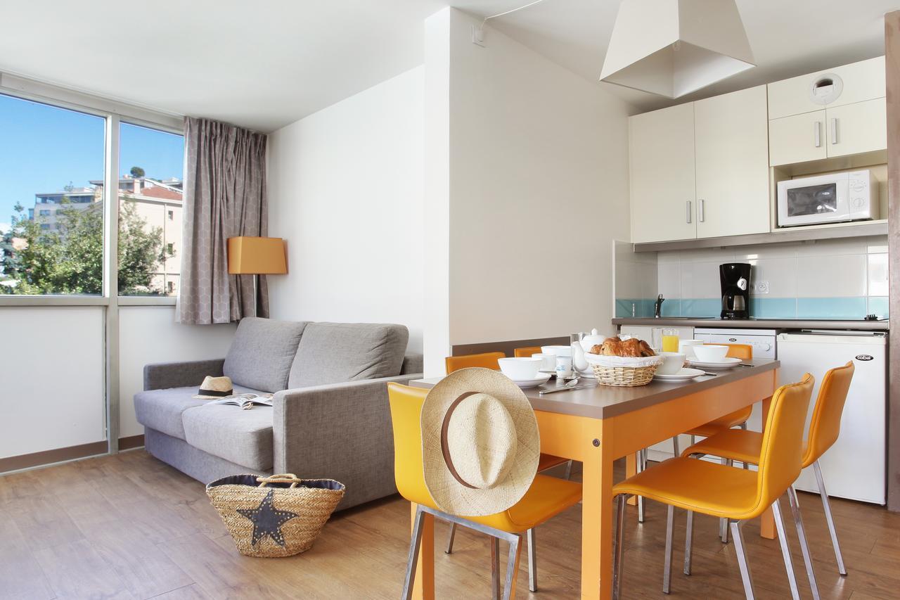 One-Bedroom Apartment 5