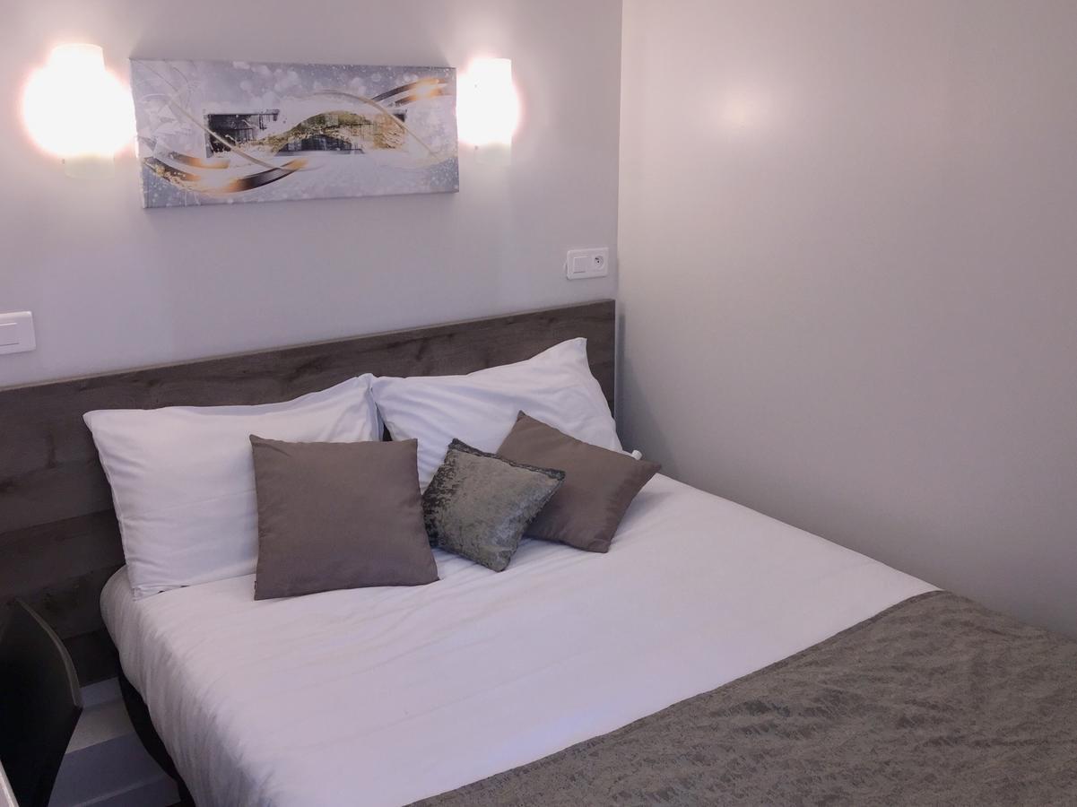 Single Room Air Conditioning