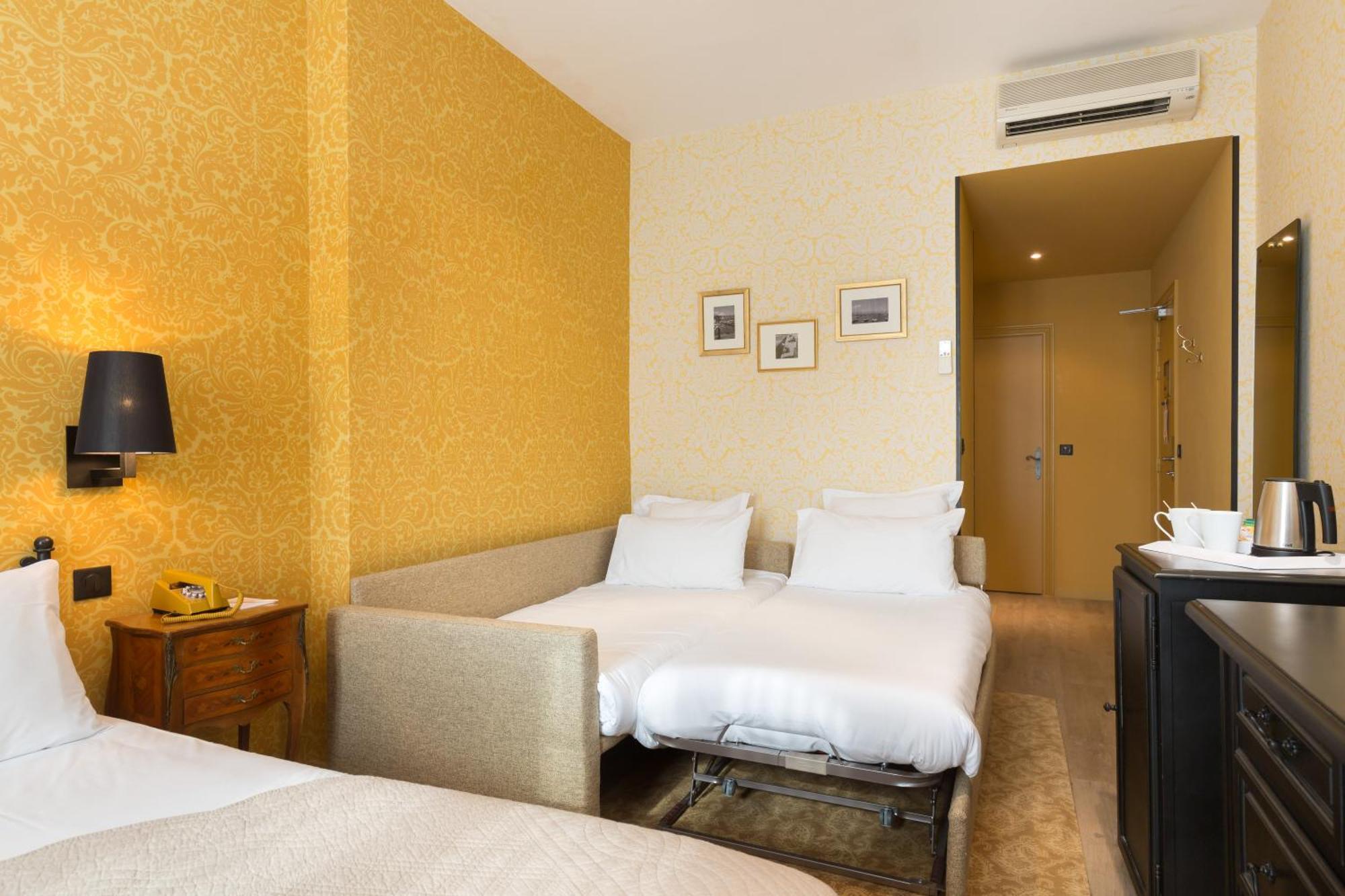 Deluxe Triple Room