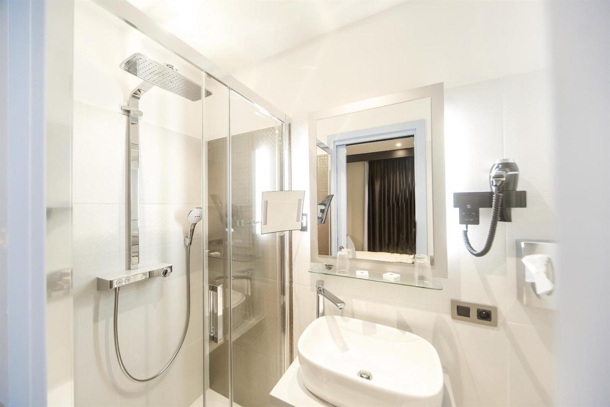 Standard Single Room Double Bed Train Side
