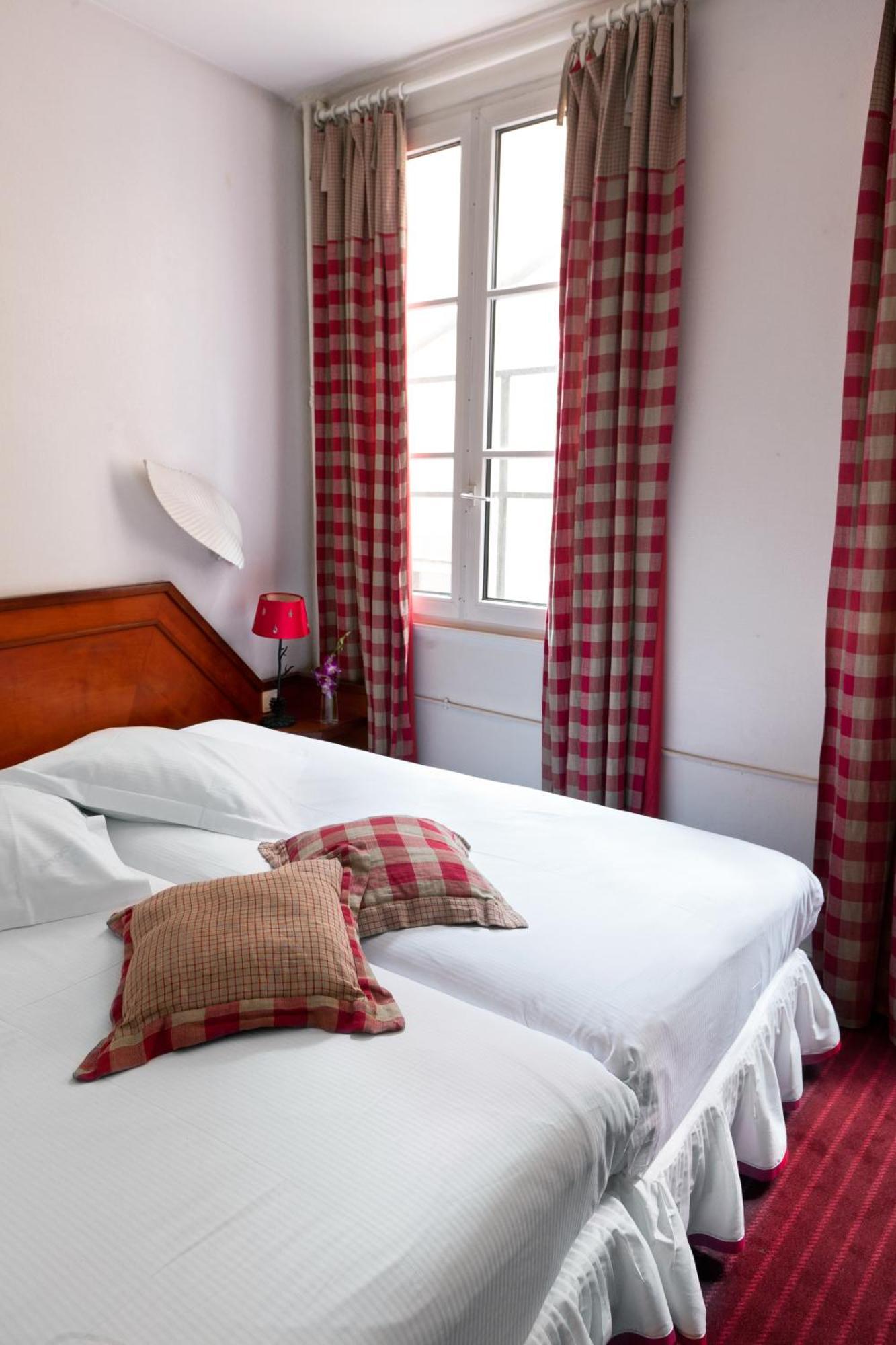 Cosy Twin Room at the Back