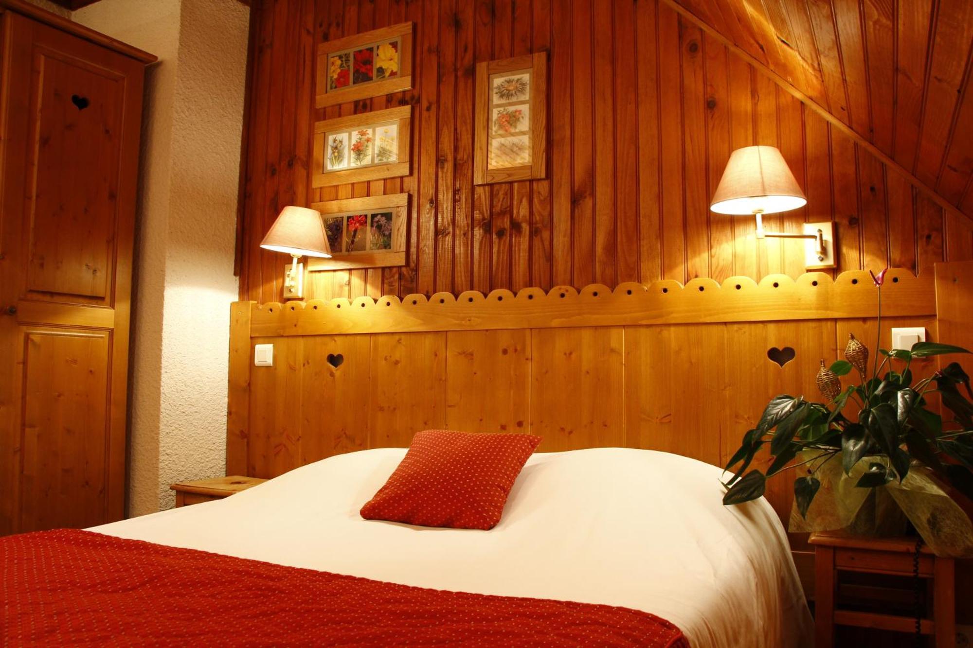 Standard Double Room Forest Side