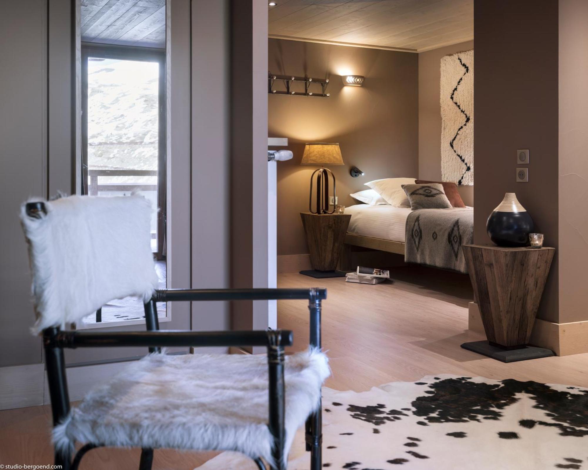 Junior Suite 2 or