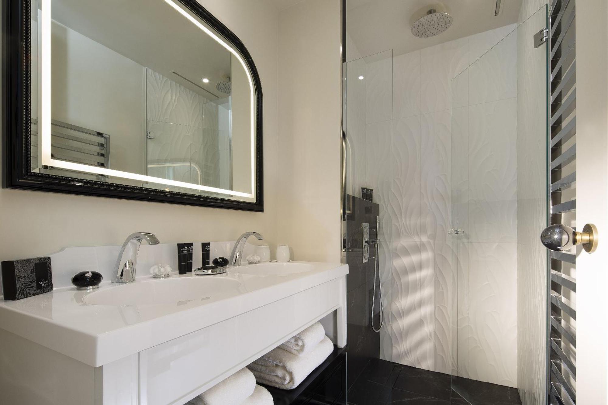 Superior King or Twin Room