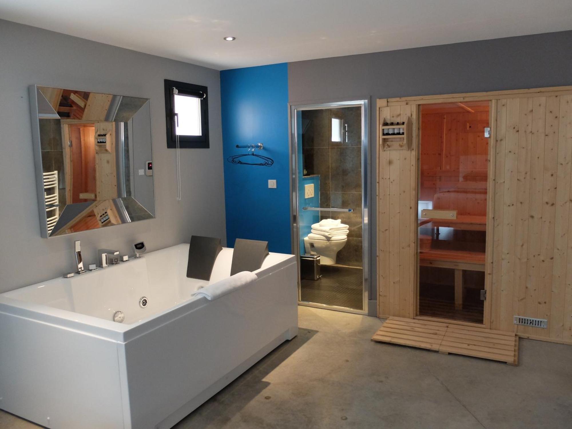 Double Room Spa Bath Sauna