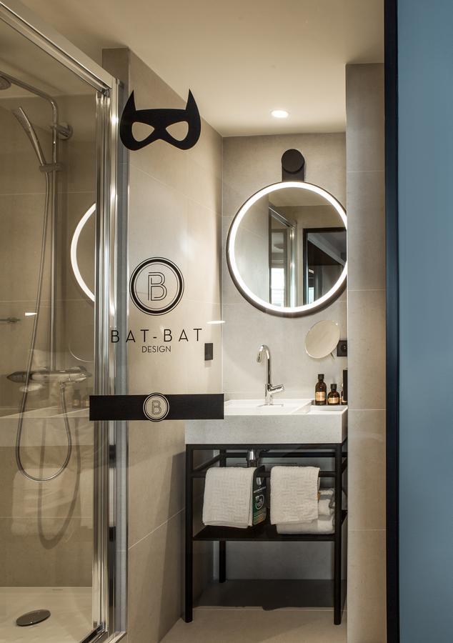 Privilege Queen Room
