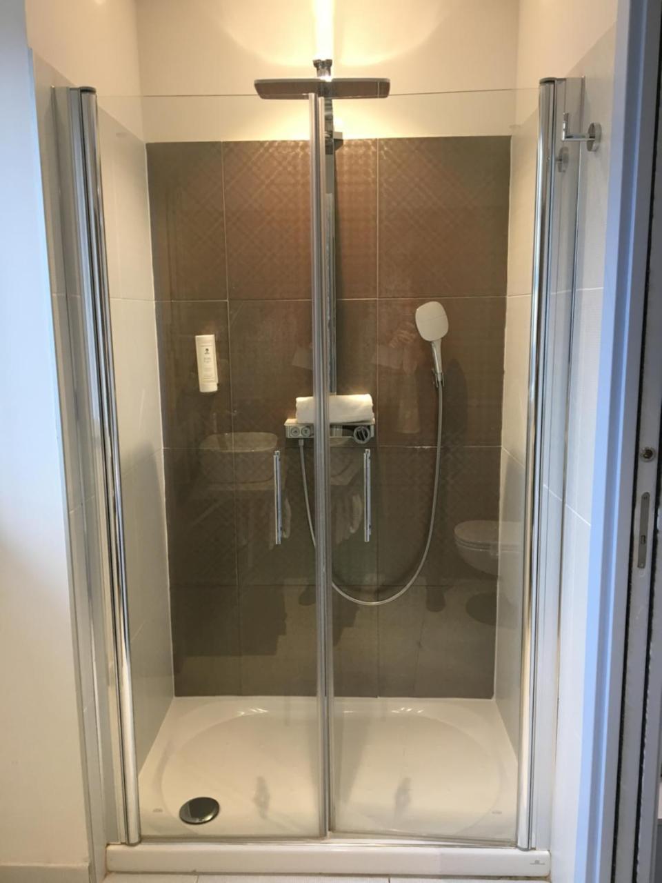 Superior Double Room Two Single Beds Balcony