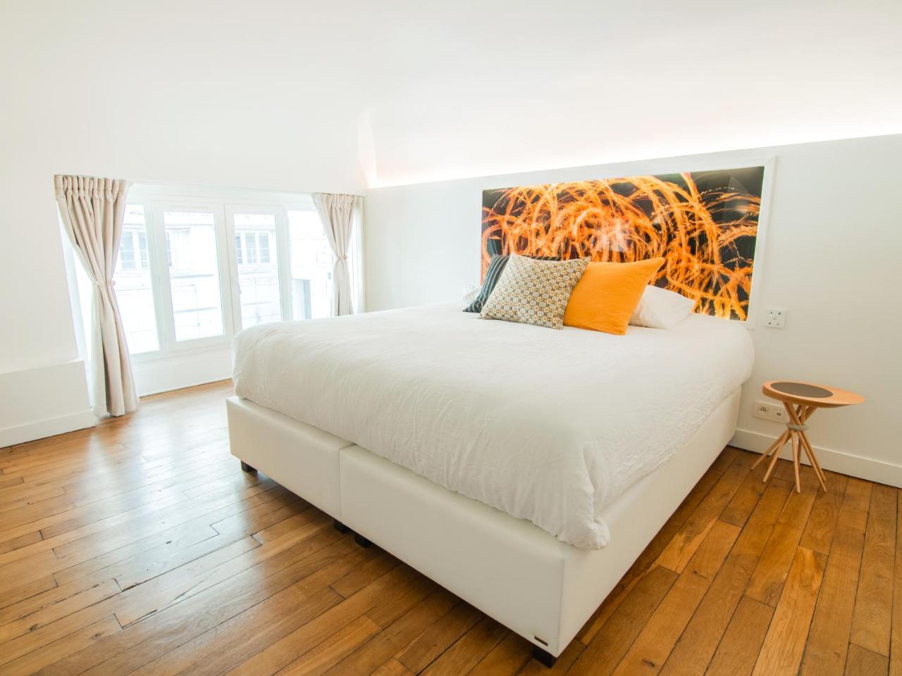Executive Suite "Confidence"