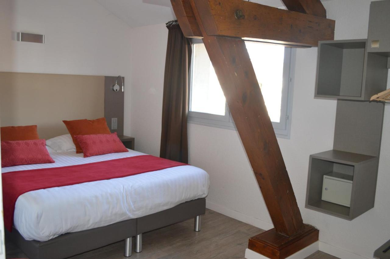 Standard Queen Room