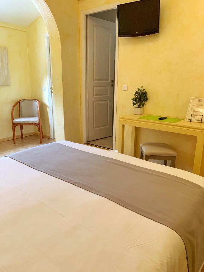 Triple Room Hill Side