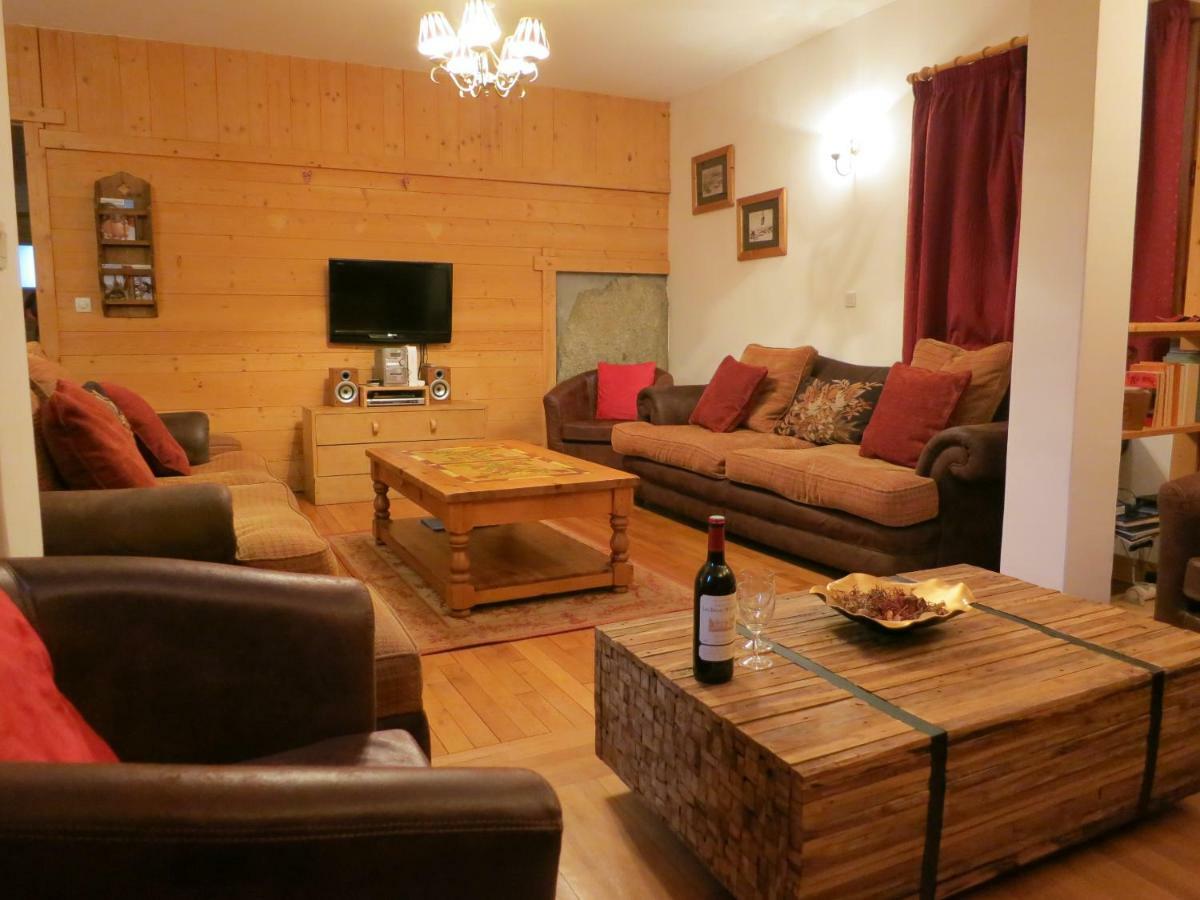 Five-Bedroom Apartment