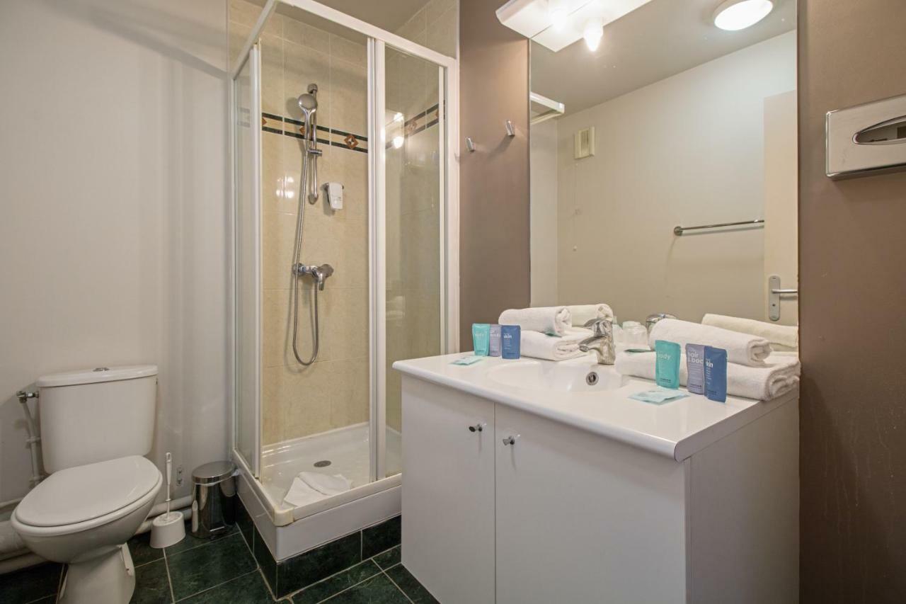 One Bedroom Apartment