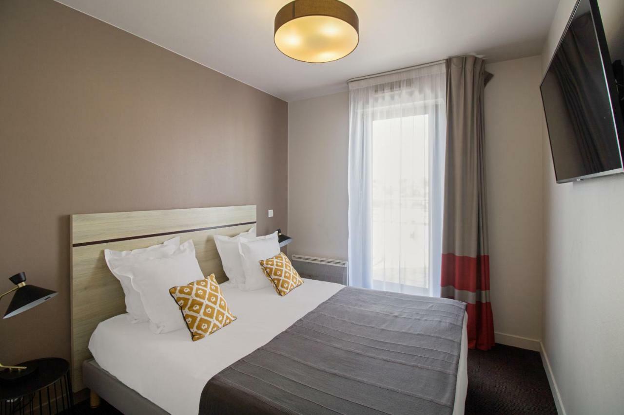 One Bedroom Apartment