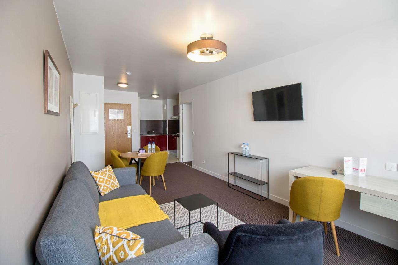 Superior One Bedroom Apartment