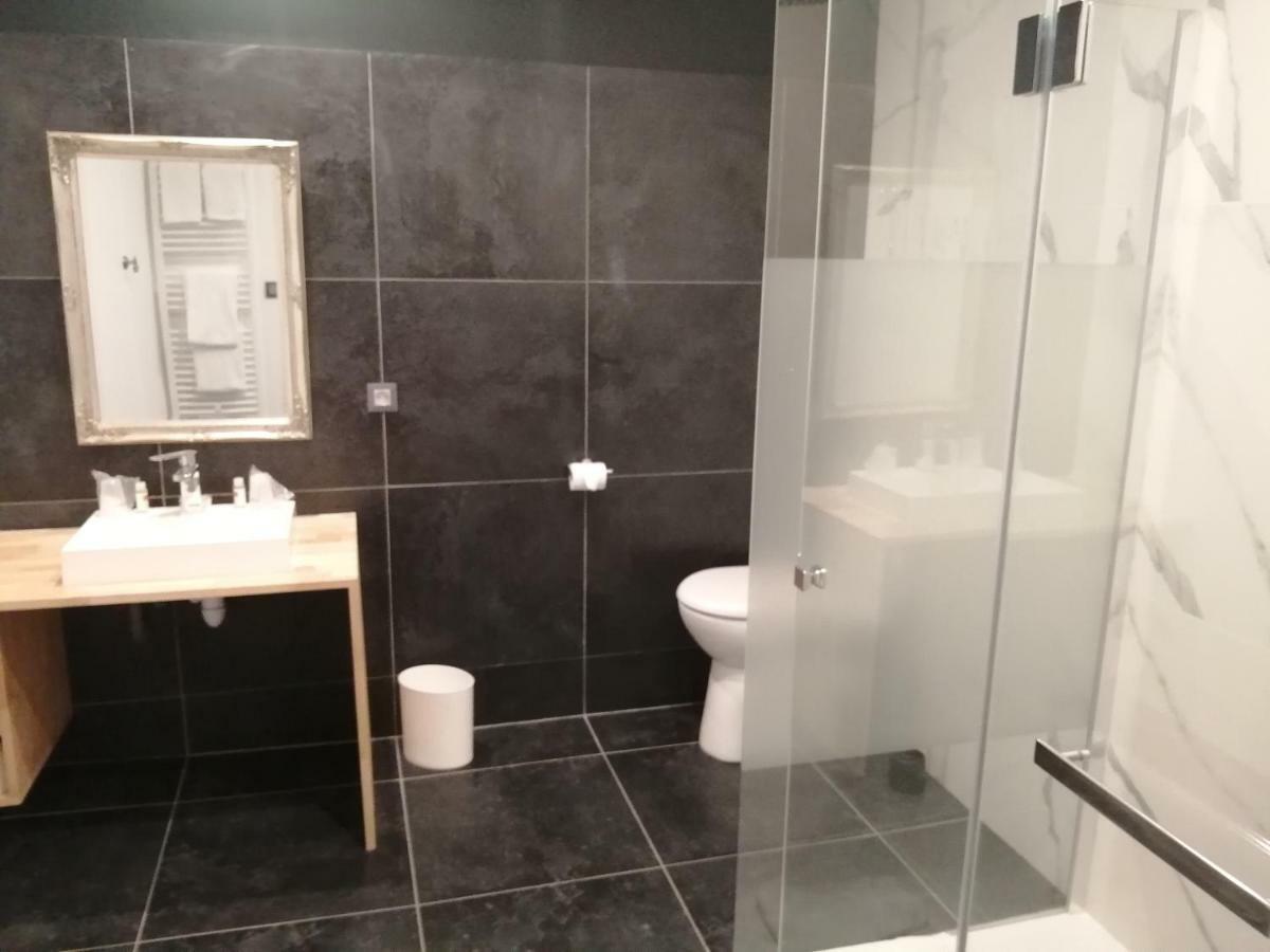 Double or Twin Room Disability Access