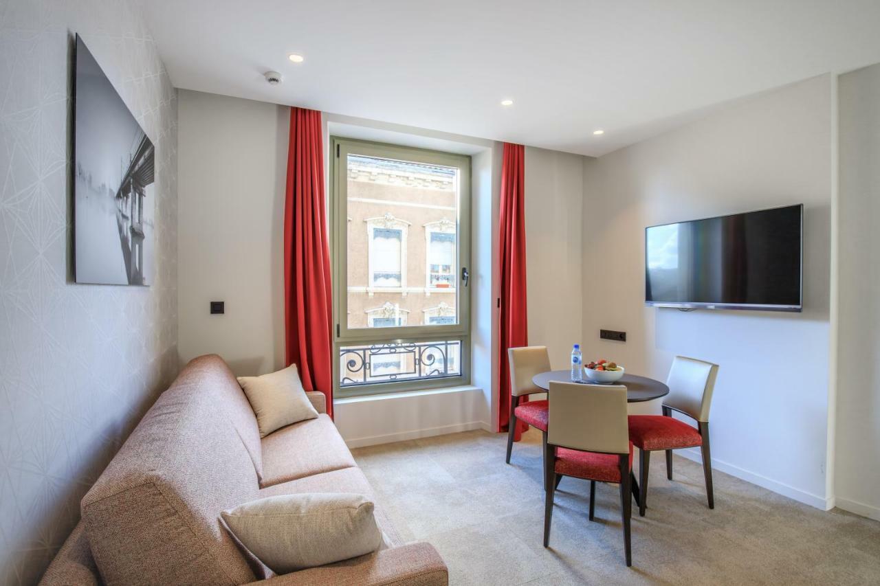 Prestige Suite
