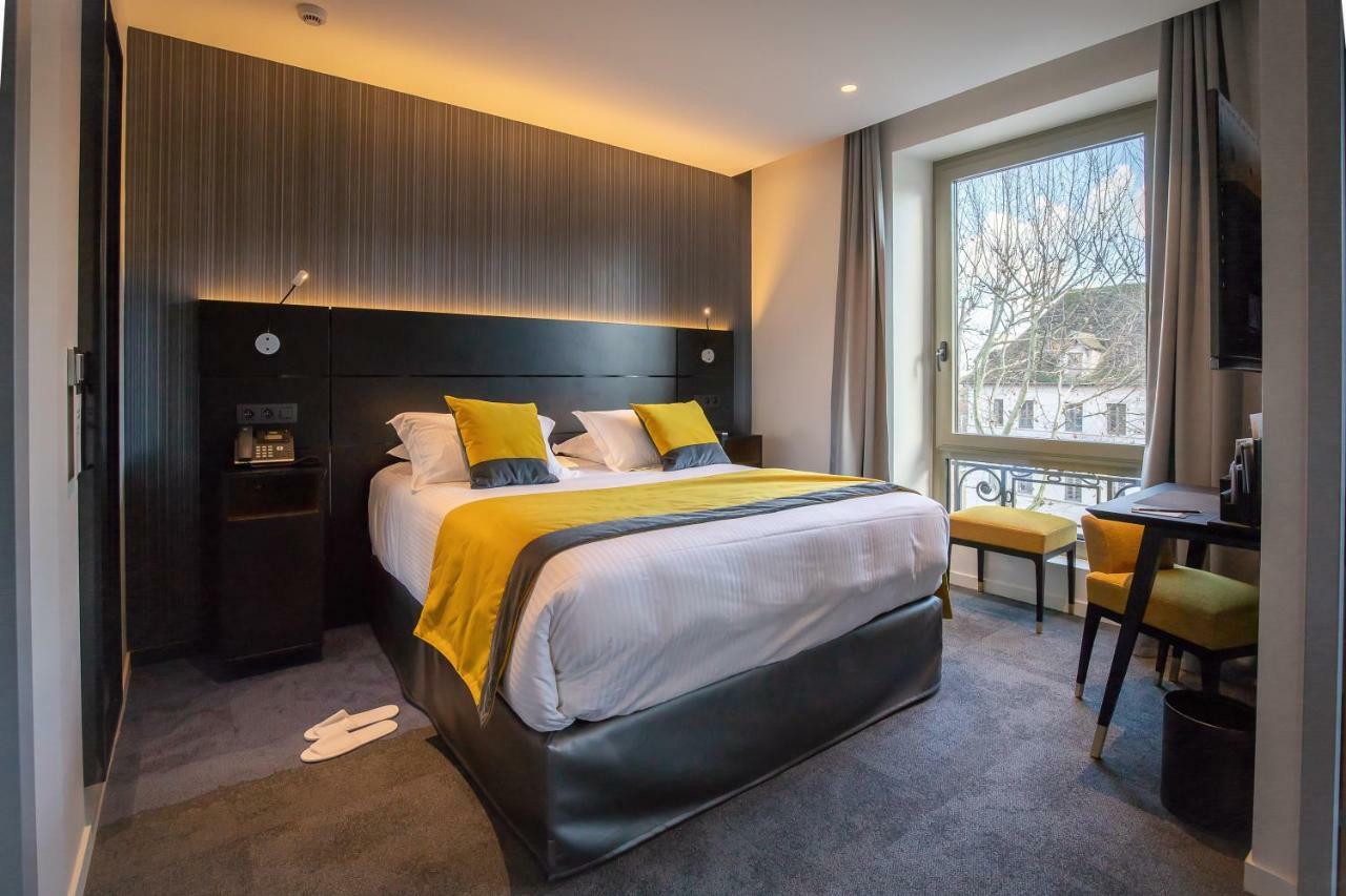 Standard King Room