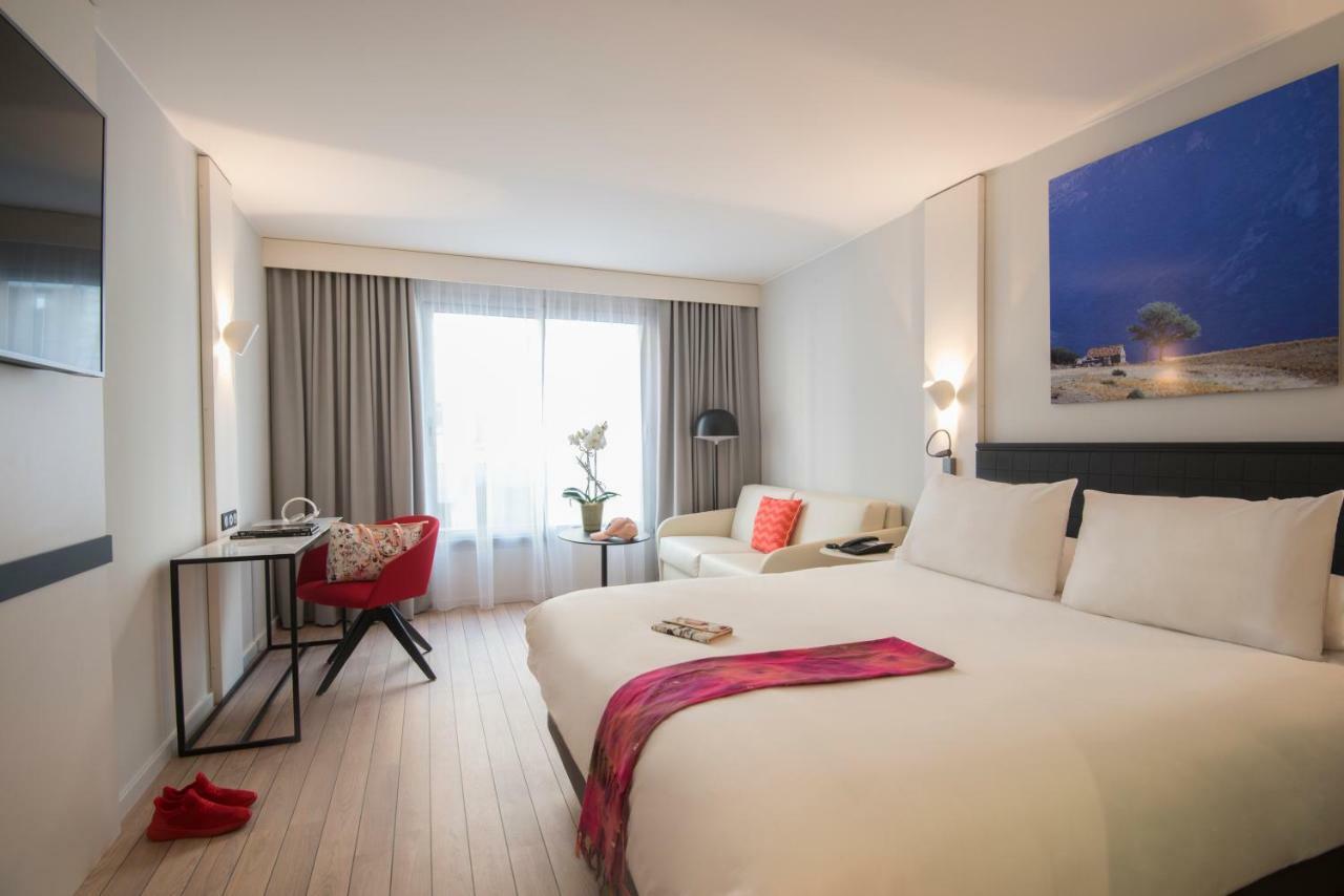 Superior Room One Queen Bed One Sofa