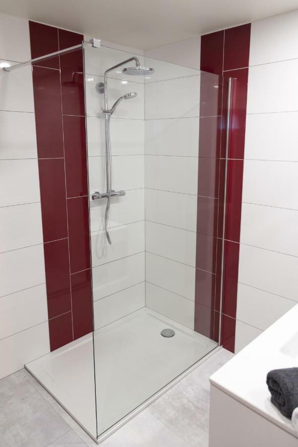 Twin Room Private Bathroom
