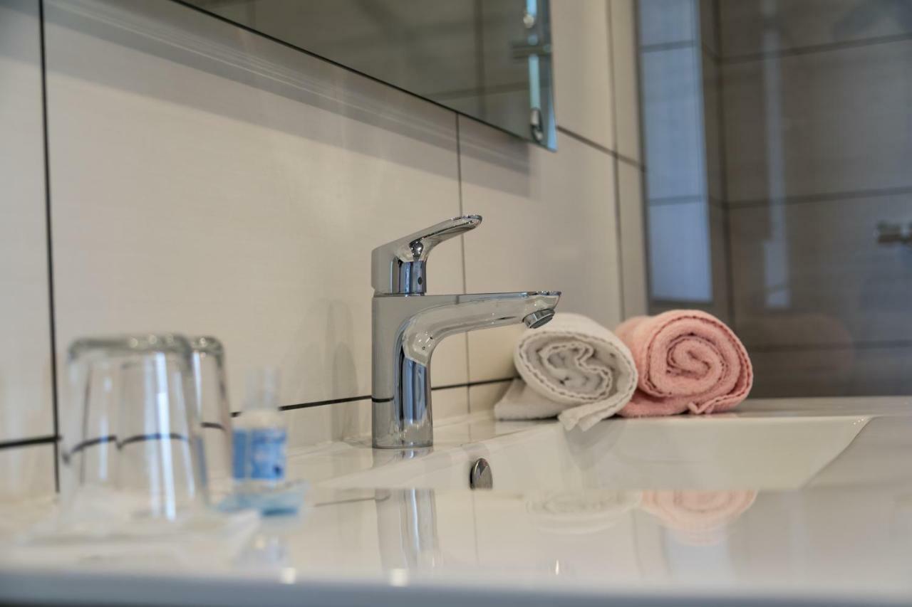 Double or Twin Room Private Bathroom
