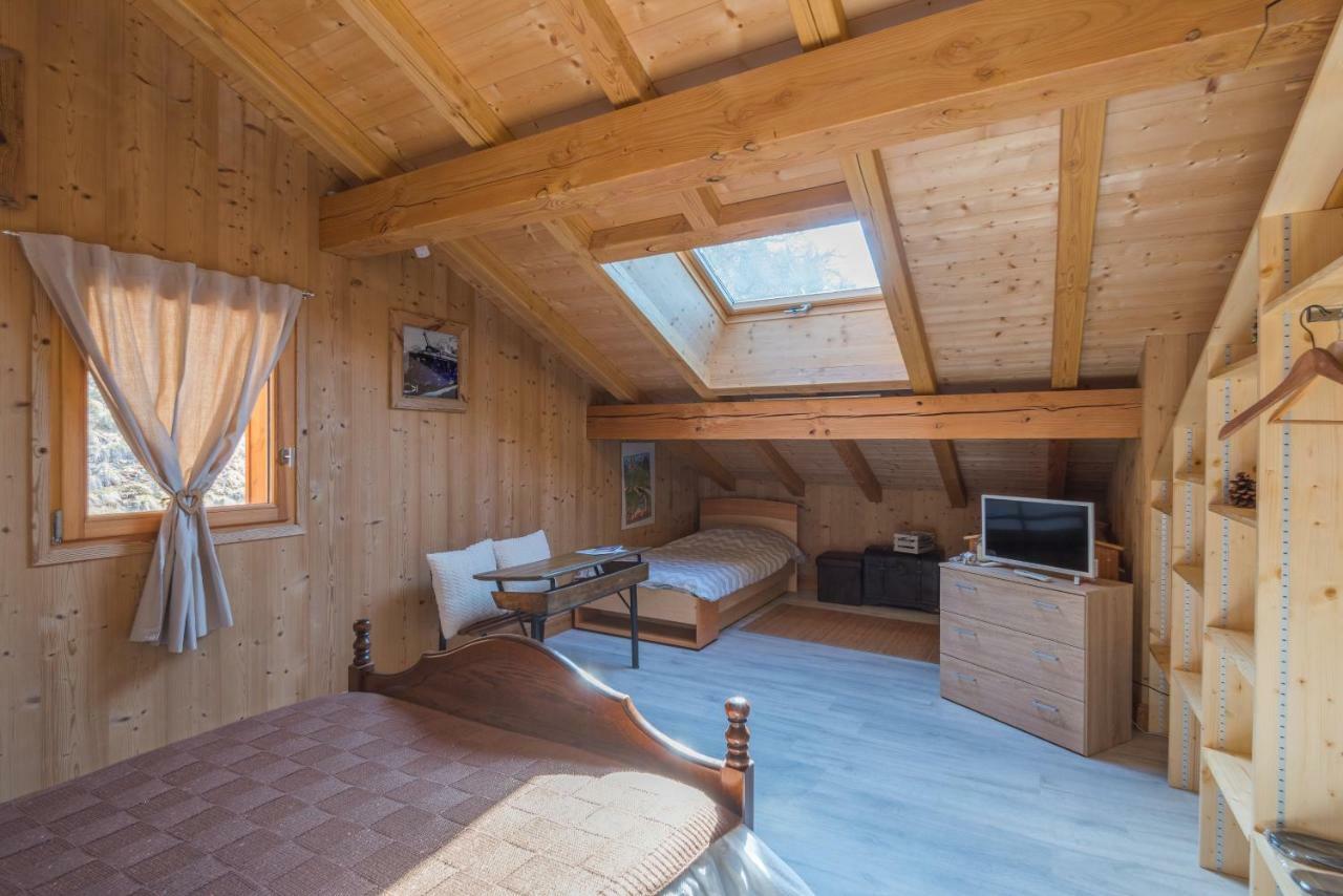 Basic Triple Room