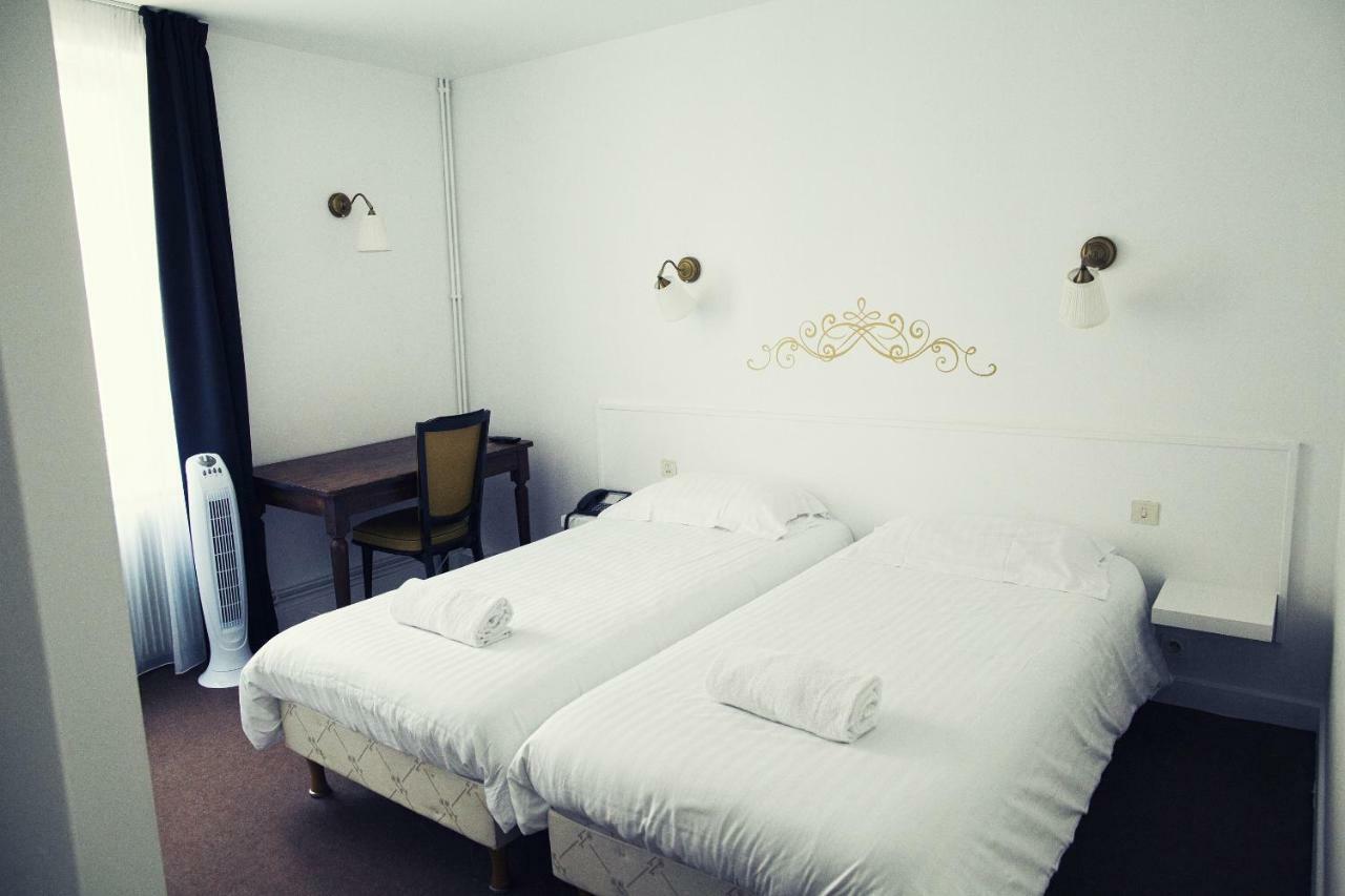 Twin Room jacuzzi access