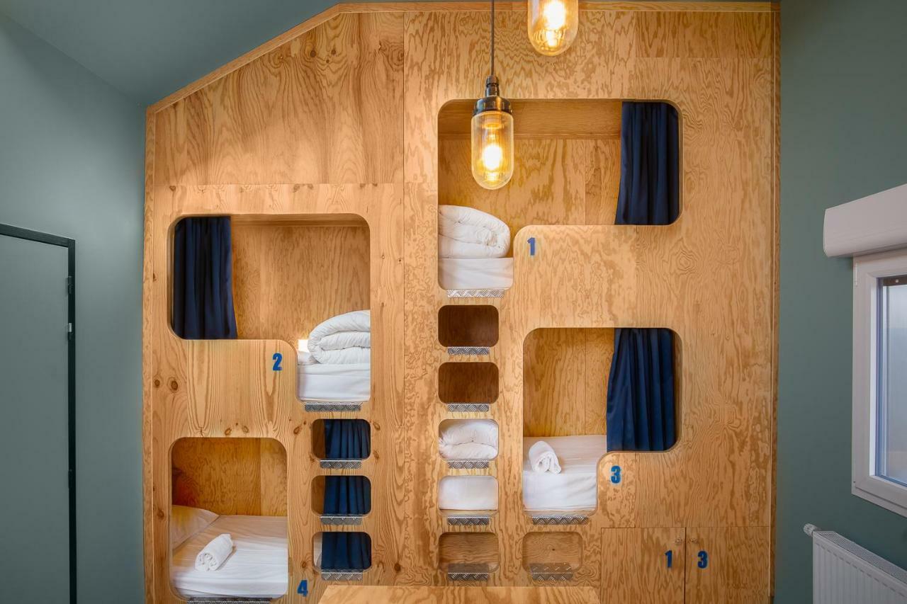 Eklo bed dormitory men only