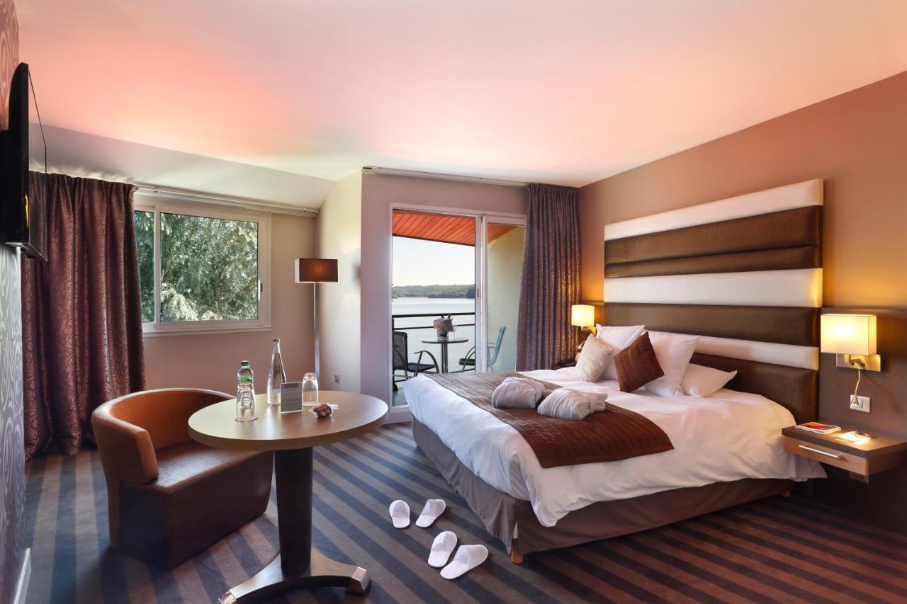 Elegance Room Lake View