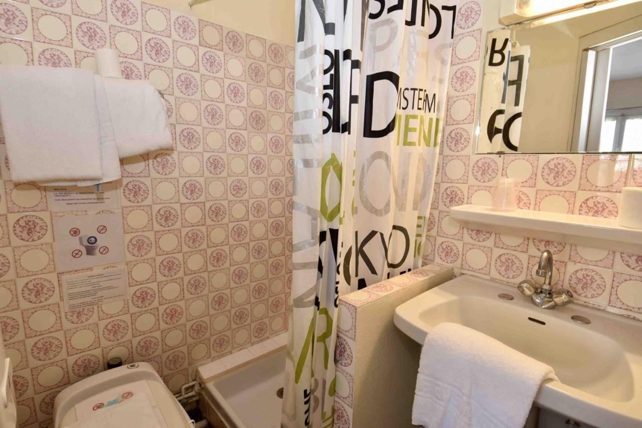 Chambre Double avec Douche