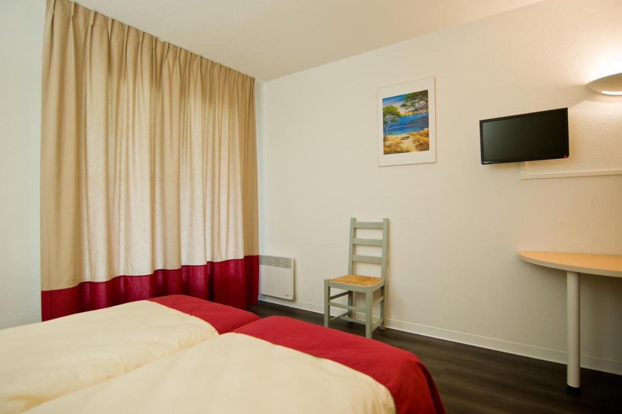 Double Room Shower