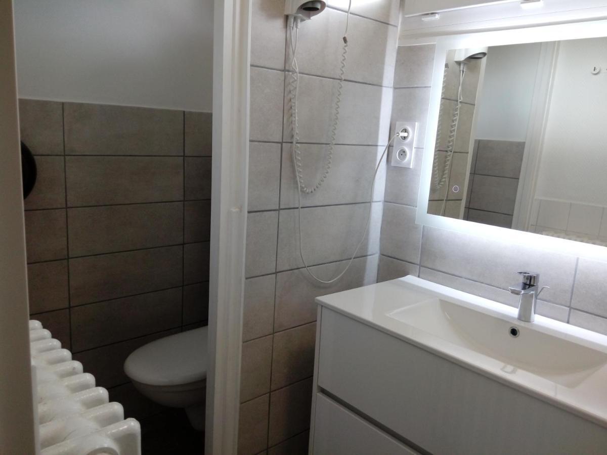 Quadruple Room Air Conditioning