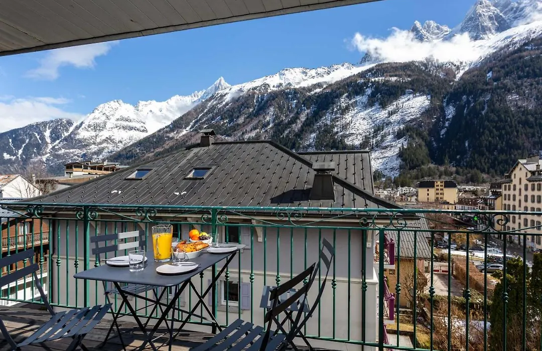 Le Panoramic Mont Blanc Apartment - Chamonix All Year-1