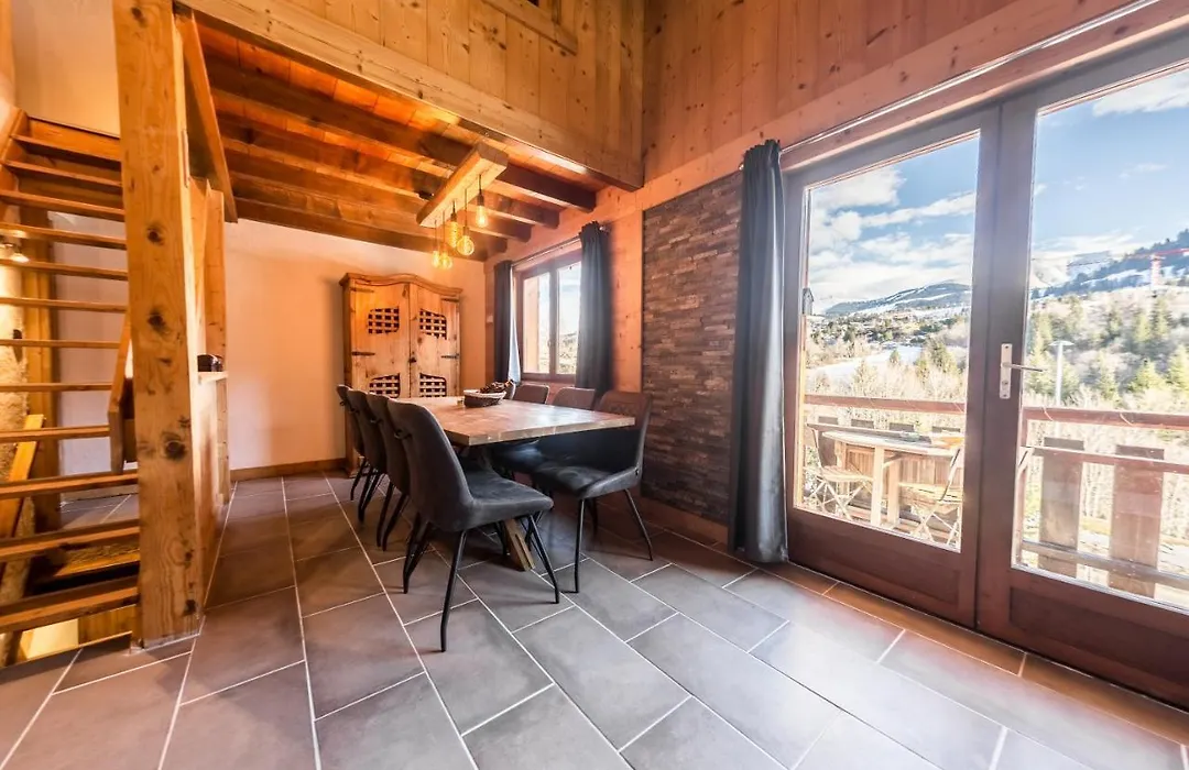 Close To The Village - Chalet 4 Bedrooms, Mont-Blanc View-1