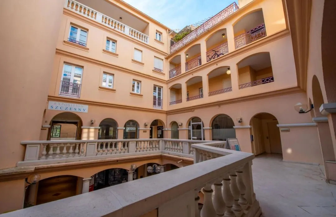 Superb Apartment In The Center Of Saint Tropez-1
