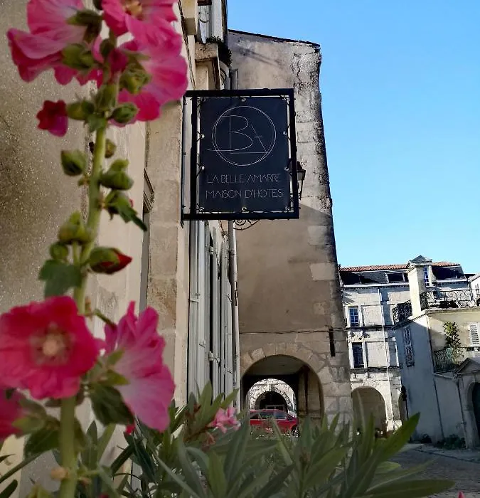 La Belle Amarre-1