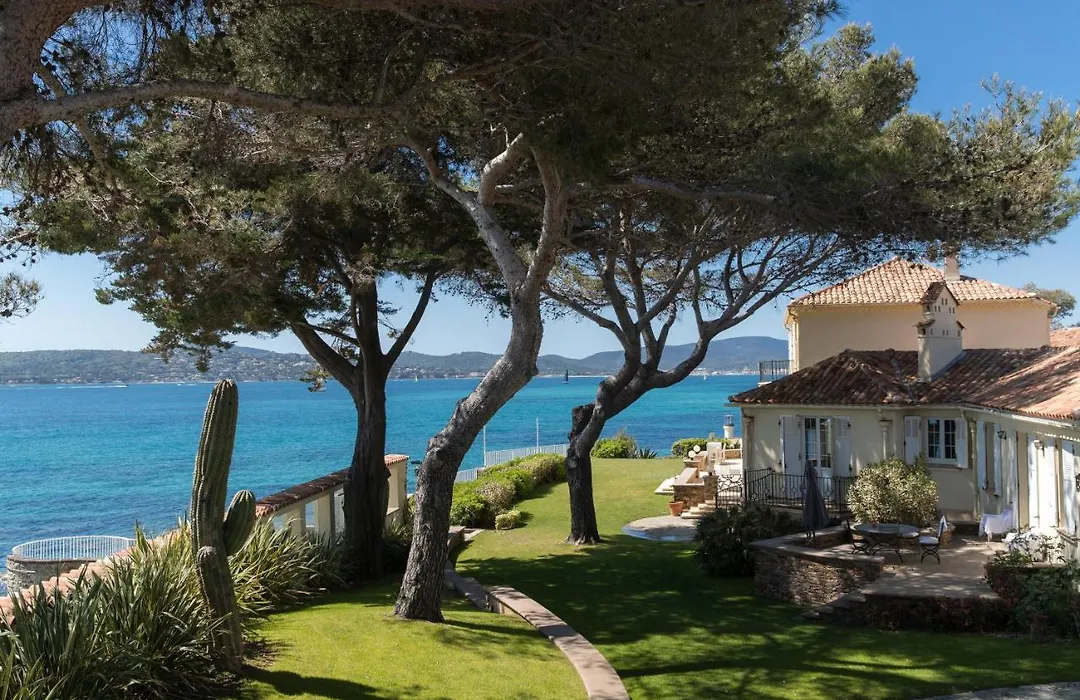 Villa Pointe Alègre-1