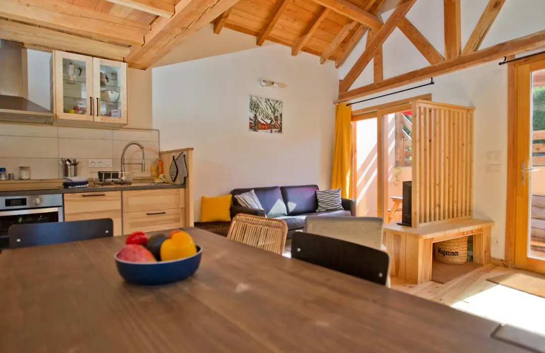 Petit Chalet Montagne-1