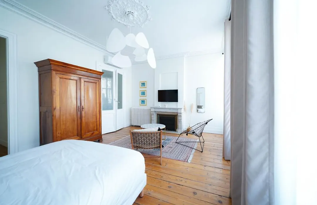 La Maison Galiene - Bed And Breakfast-1