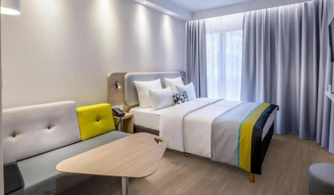 B&B Hotel Deauville-Touques-1
