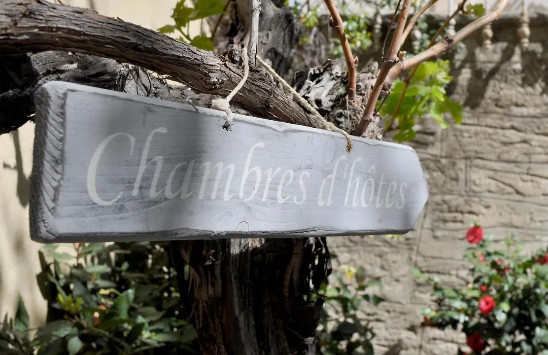 Le Petit Chateau-1