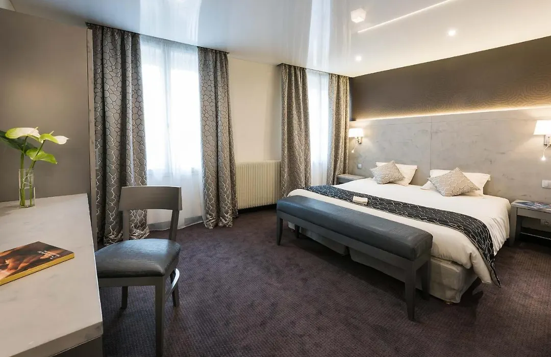 Hotel Vivienne-1