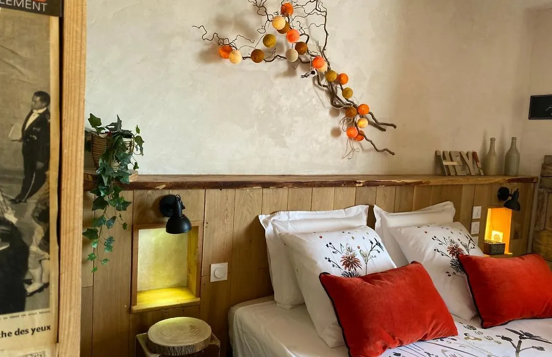 Maison d'hôtes Une hirondelle en Provence-1