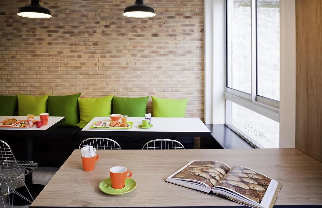 Ibis Styles Paris Buttes Chaumont-1